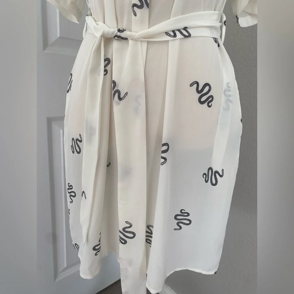 L’agence 100% Silk Snake Chain Print Dress and Shirt Size Small - Picture 4 of 10
